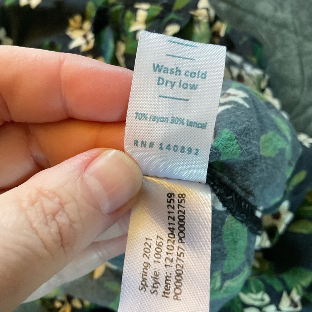 Marine Layer Bek Cinch Top Black Blue Floral Size XS - Picture 8 of 8